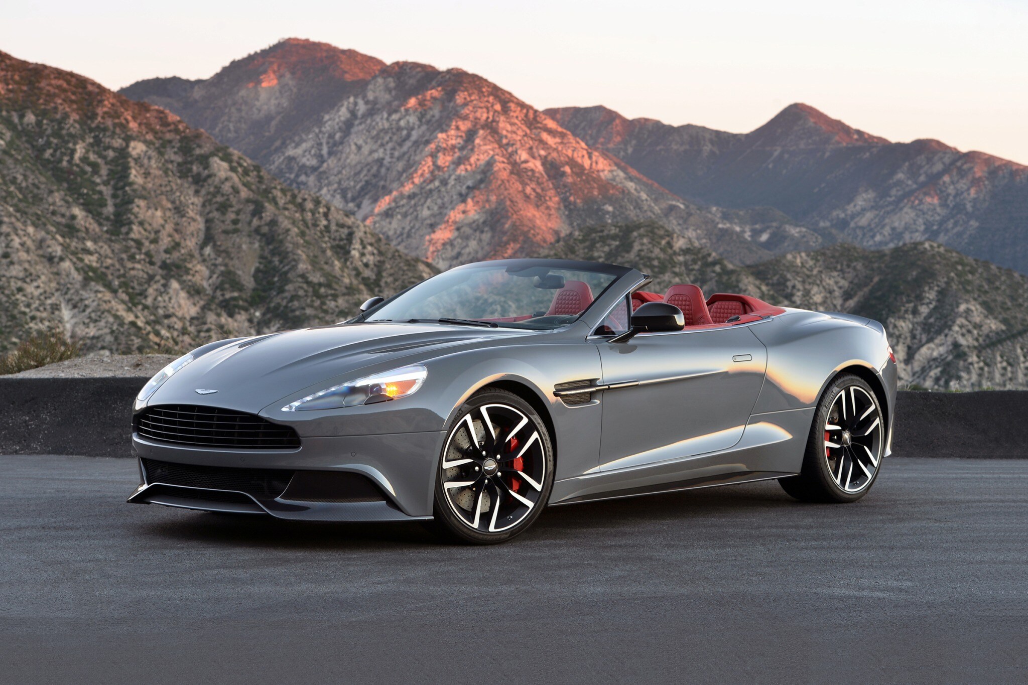 2017 aston martin vanquish convertible volante fq oem 1 2048