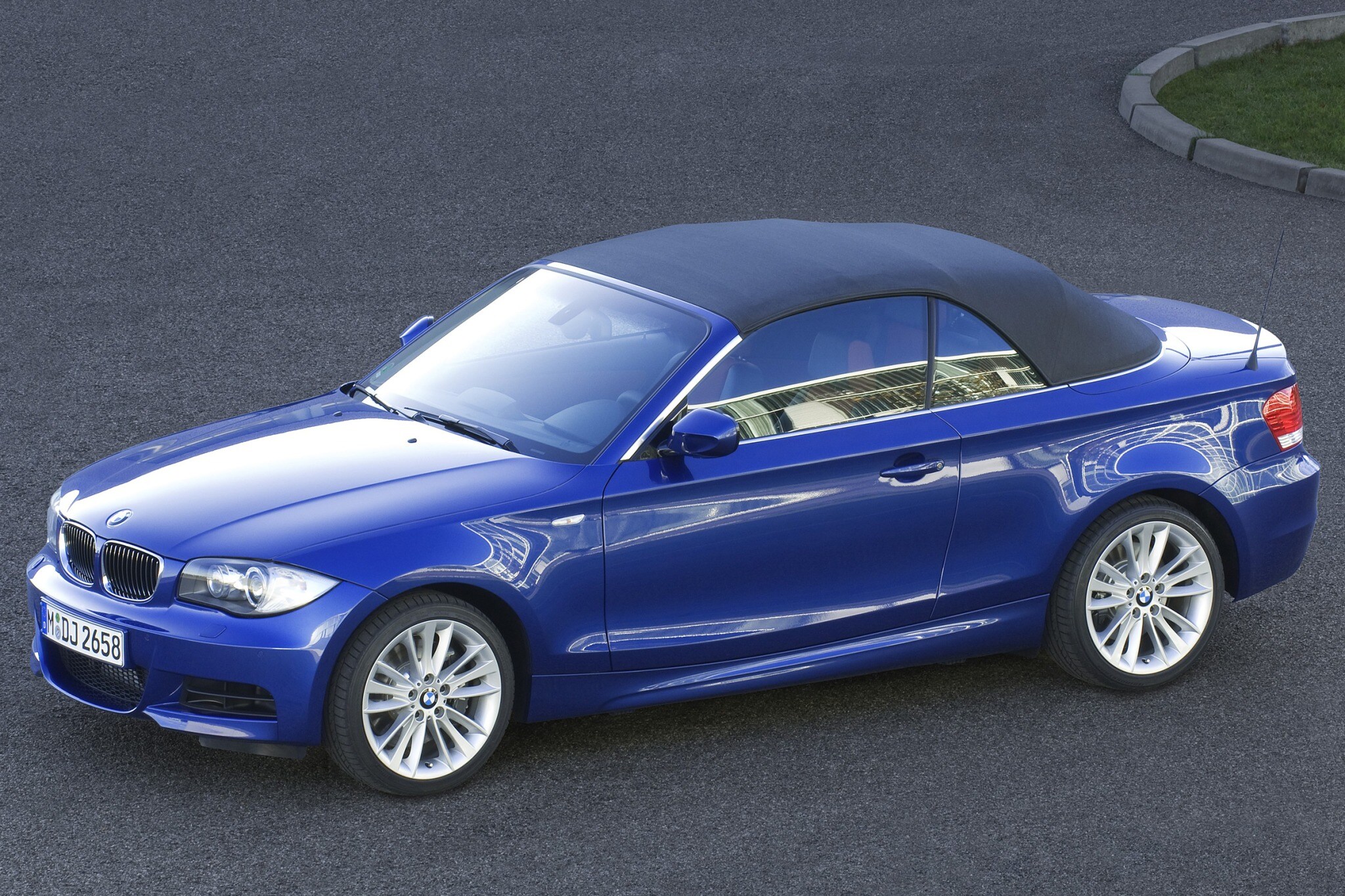 2010 bmw 1 series convertible 135i fq oem 2 2048