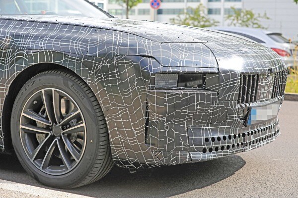BMW i7 - Headlight