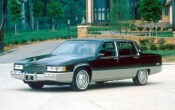 1990 Cadillac Fleetwood 4 Dr STD Sedan