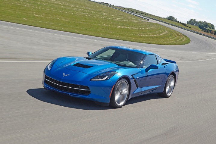 http://media.ed.edmunds-media.com/chevrolet/corvette/2014/ns/2014_chevrolet_corvette_f34_ns_619132_717.jpg