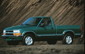 1998 Chevrolet S-10 2 Dr LS 4WD Standard Cab SB