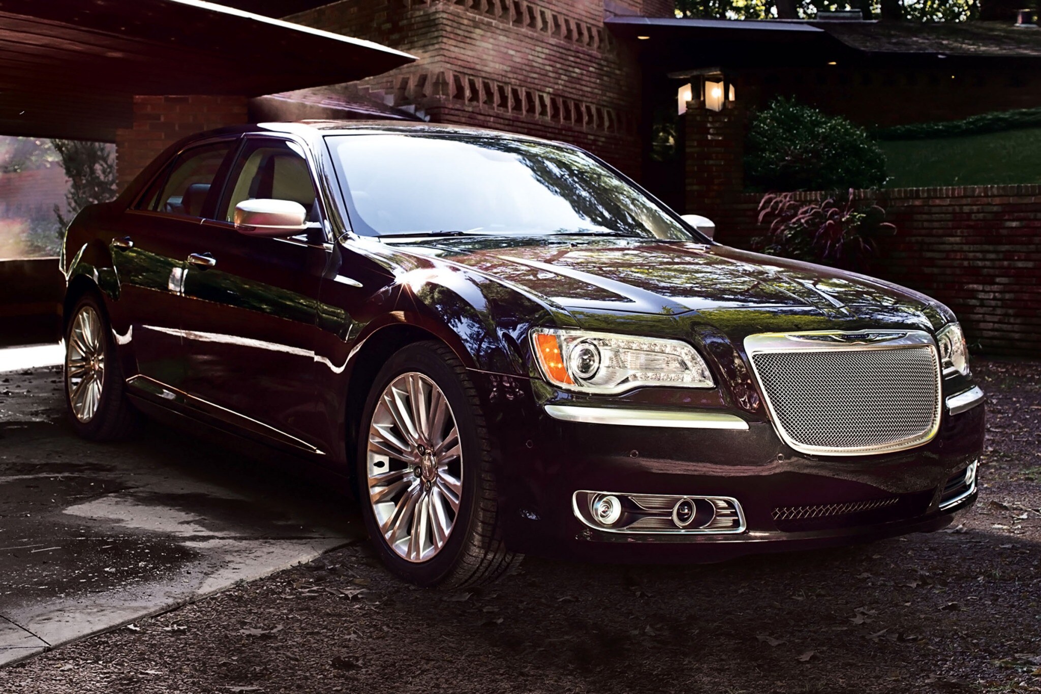 2012 chrysler 300 sedan c luxury series fq oem 2 2048