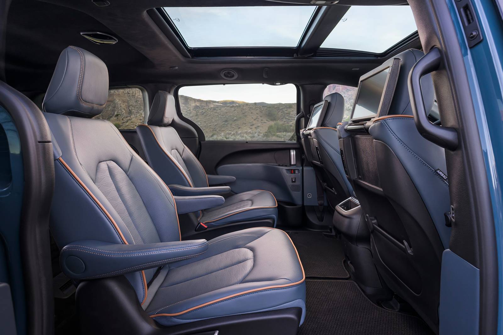 2027 Chrysler Pacifica Interior and Stow 'n Go Seating