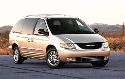 Chrysler town and country reviews 2005 #5