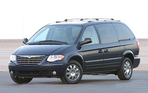 2005 Chrysler minivan reviews