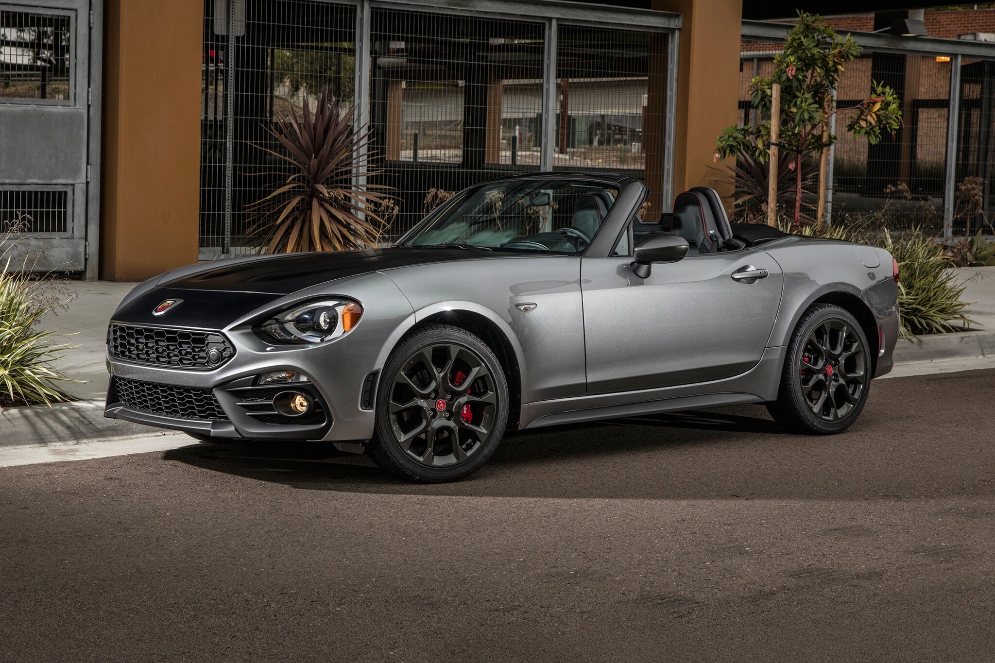 2018 fiat 124 spider convertible abarth fq oem 1 2048