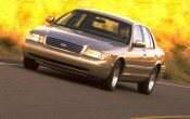1999 Ford Crown Victoria 4 Dr LX Sedan