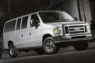 2013 Ford E-Series Wagon E-150 XLT Passenger Van Exterior