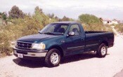 1997 Ford F-150 2 Dr XLT Standard Cab LB