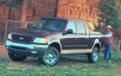 2001 Ford F-150 4dr SuperCrew Lariat 2WD Styleside SB Shown