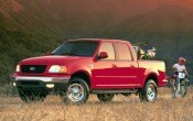 2001 Ford F-150 4dr SuperCrew XLT 4WD Styleside SB Shown