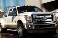 2012 Ford F-450 Super Duty King Ranch Crew Cab Pickup Exterior
