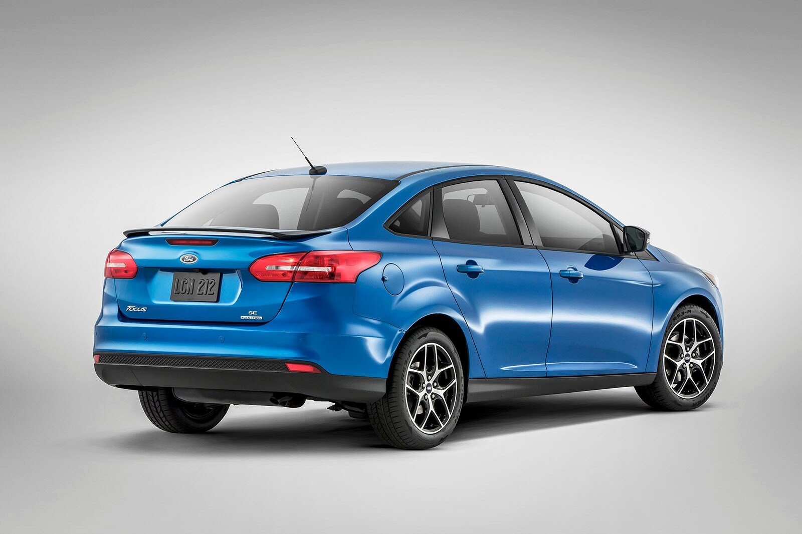 2015_ford_focus_det_ns_409144_1600.jpg