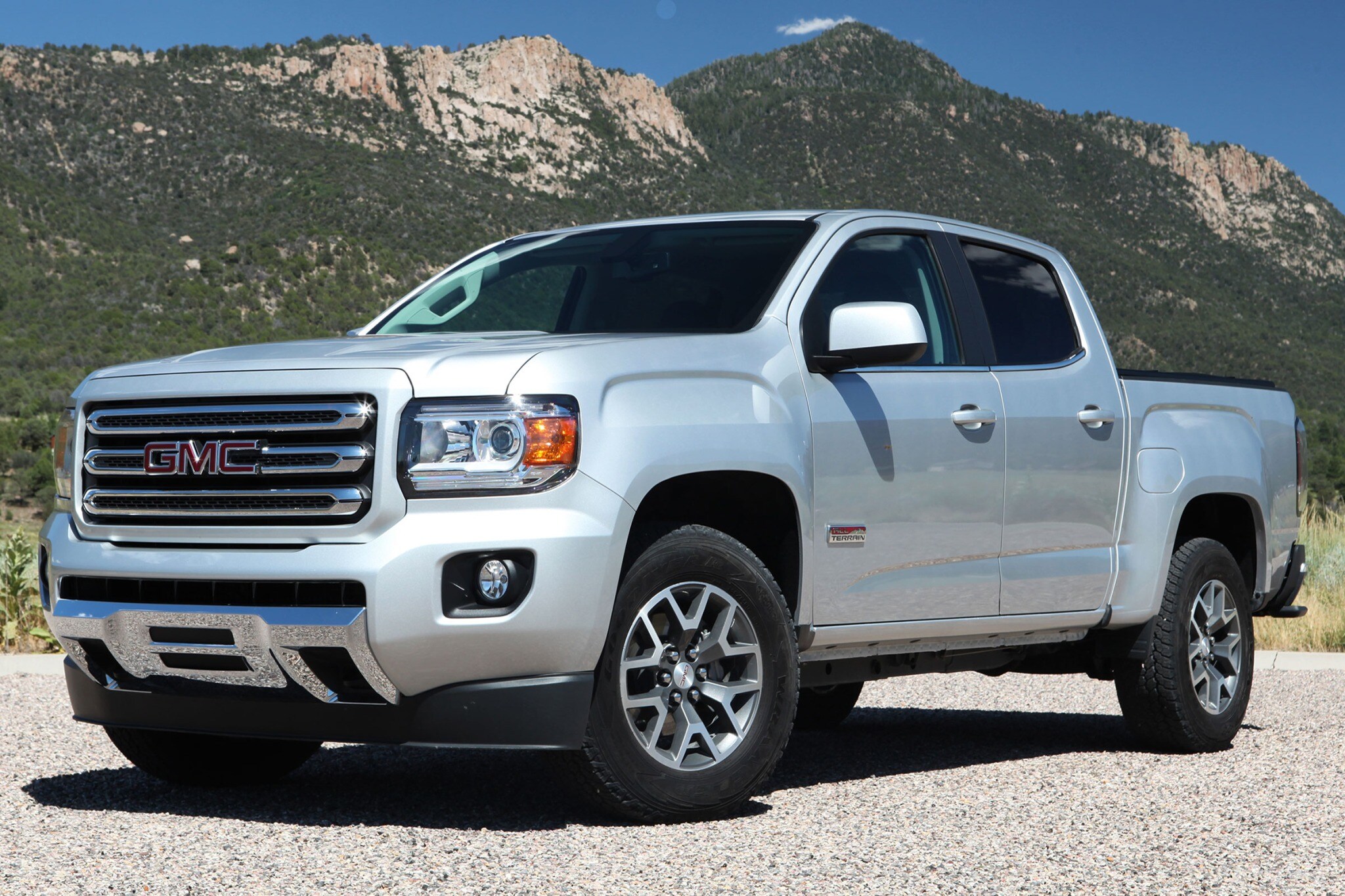 2016 gmc canyon crew cab pickup sle fq oem 1 2048