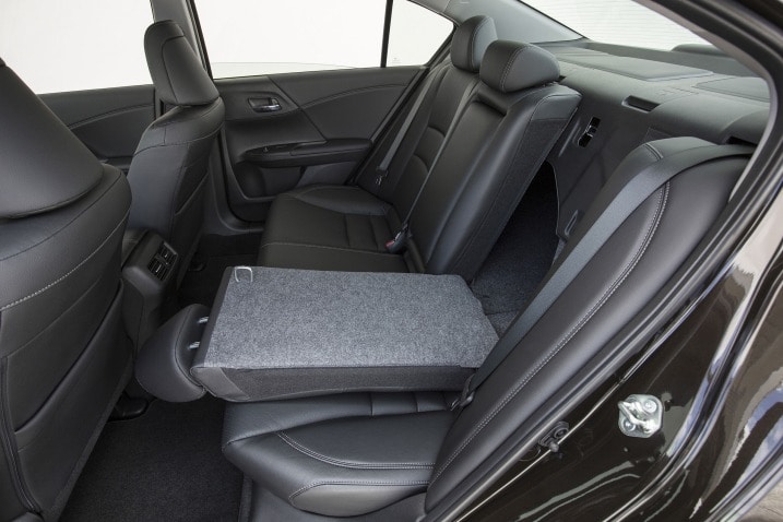 2017 Honda Accord Touring V-6 Sedan Interior