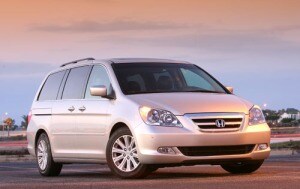 2006 Honda Odyssey Touring 4dr Minivan w/Nav, Entertainment