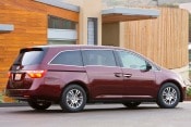 2013 Honda Odyssey LX Minivan