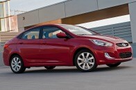 2013 Hyundai Accent GLS Sedan Exterior