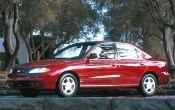 1998 Hyundai Elantra 4 Dr GLS Sedan