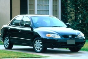 2000 Hyundai Elantra 4 Dr GLS Sedan