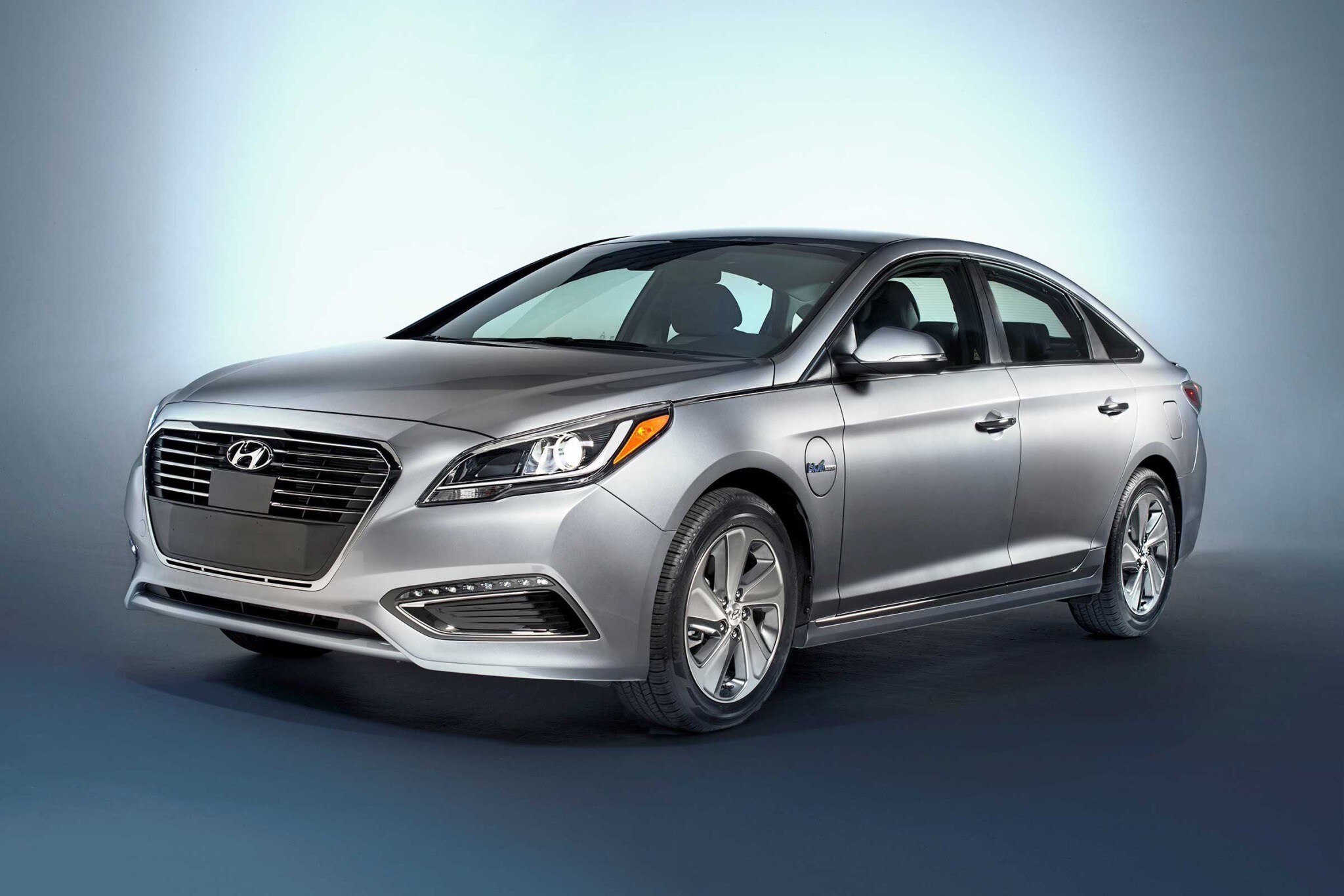 2017 hyundai sonata plug in hybrid sedan limited fq oem 1 2048