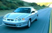 2000 Hyundai Tiburon 2 Dr STD Hatchback