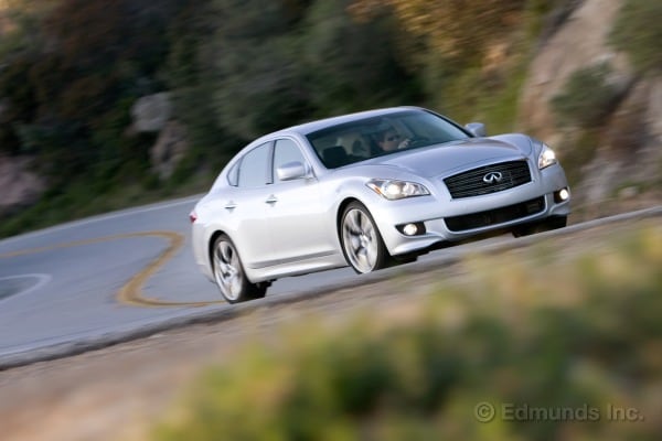 2011 Infiniti M37S Picture