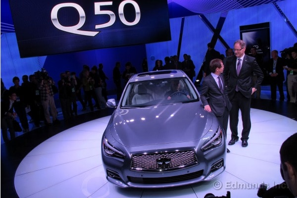 2014 Infiniti Q50 Picture - Front
