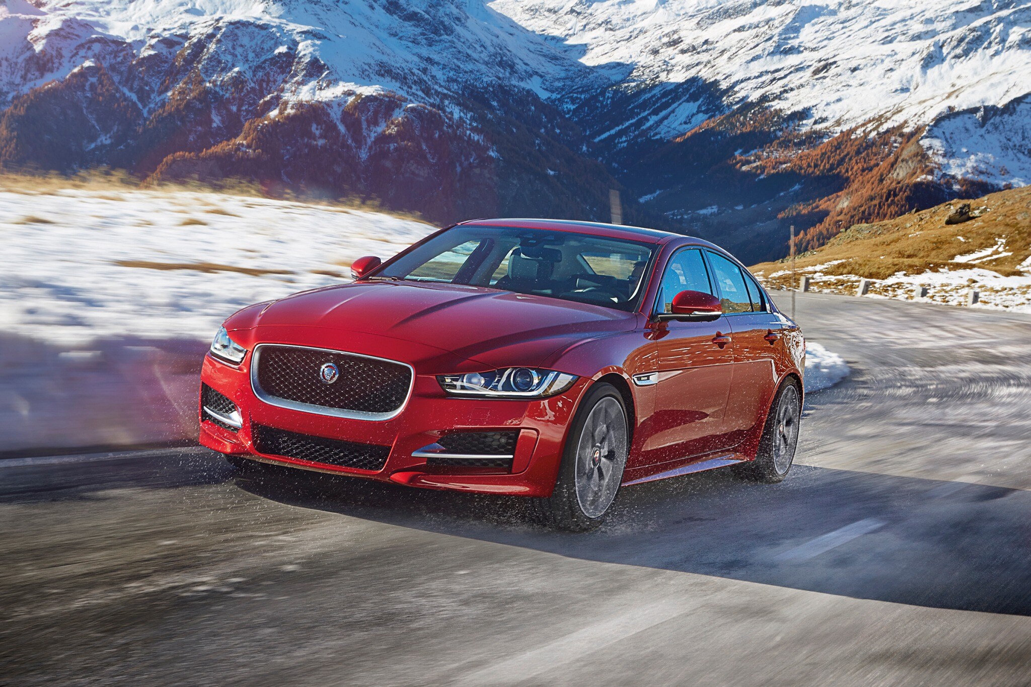 2018 jaguar xe sedan 20d r sport fq oem 1 2048