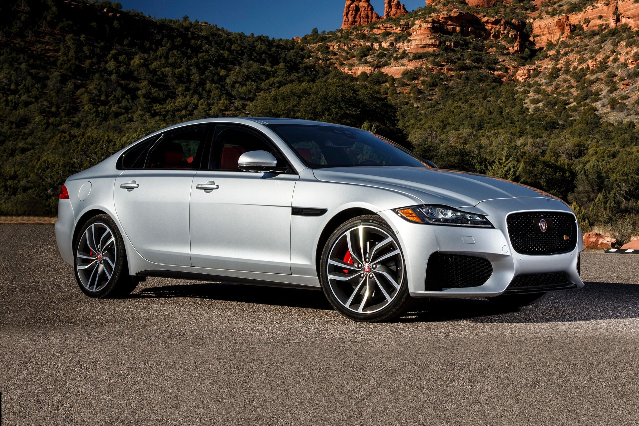 2016 jaguar xf sedan s fq oem 1 2048