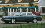 1999 Jaguar XJ-Series 4 Dr XJ8 Sedan