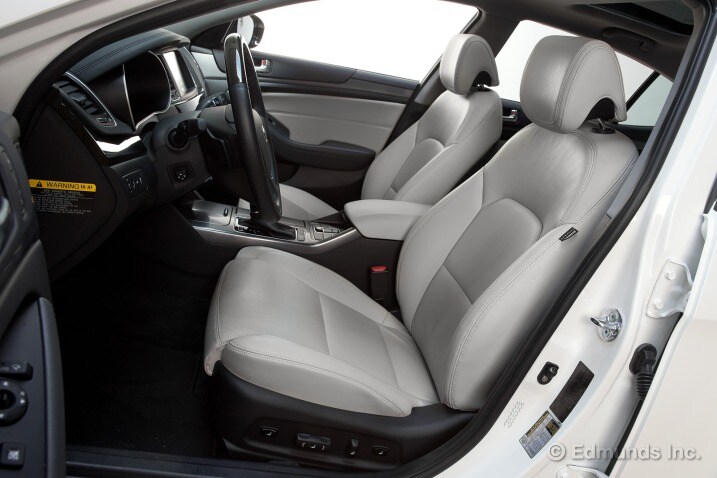 http://media.ed.edmunds-media.com/kia/cadenza/2014/fd/2014_kia_cadenza_seat_fd_314131_717.jpg