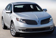 2014 Lincoln MKS Sedan Exterior