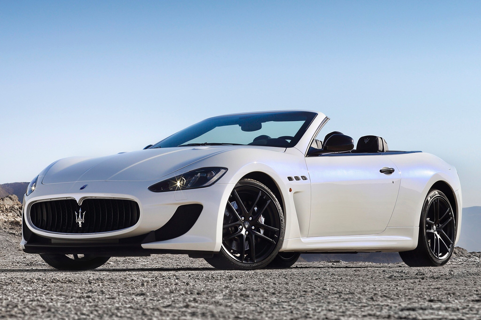 2016 maserati granturismo convertible convertible mc fq oem 1 2048