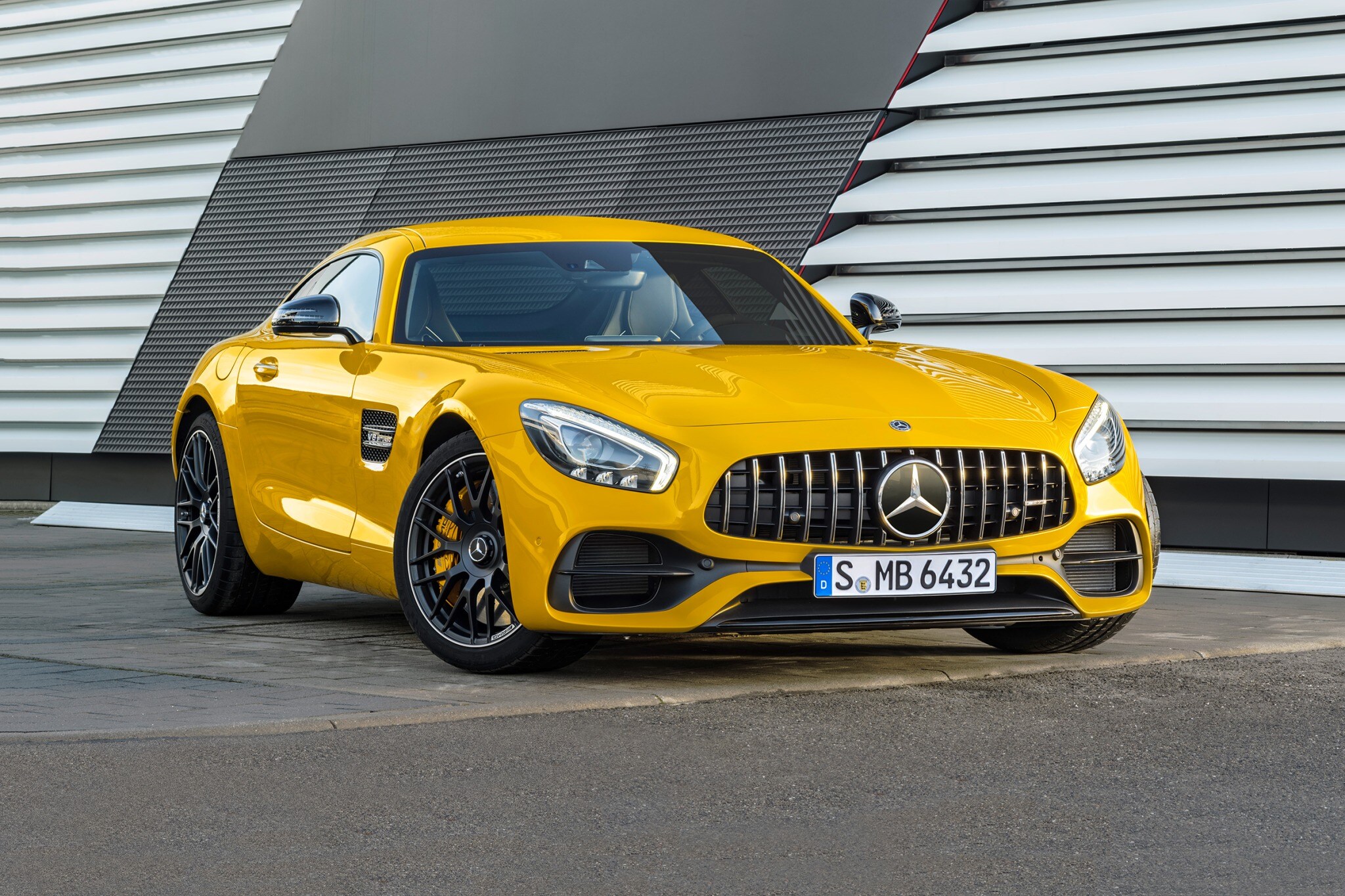 2018 mercedes benz amg gt coupe s fq oem 1 2048