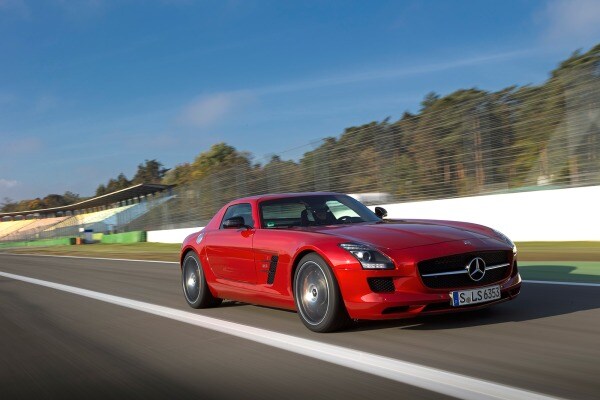 2013 Mercedes-Benz SLS GT AMG - Action Front 3/4 - 10