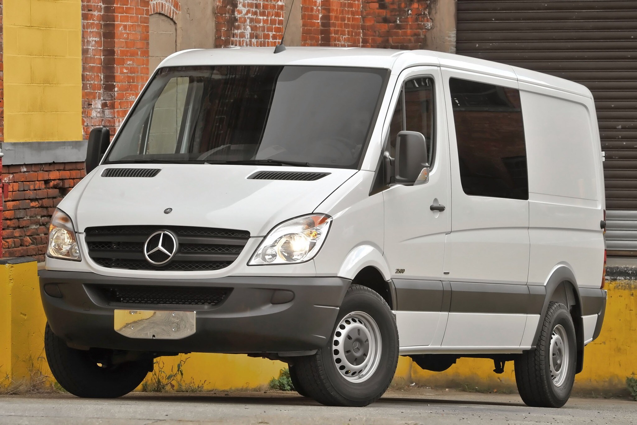 2013 mercedes benz sprinter passenger van 2500 144 wb crew fq oem 1 2048