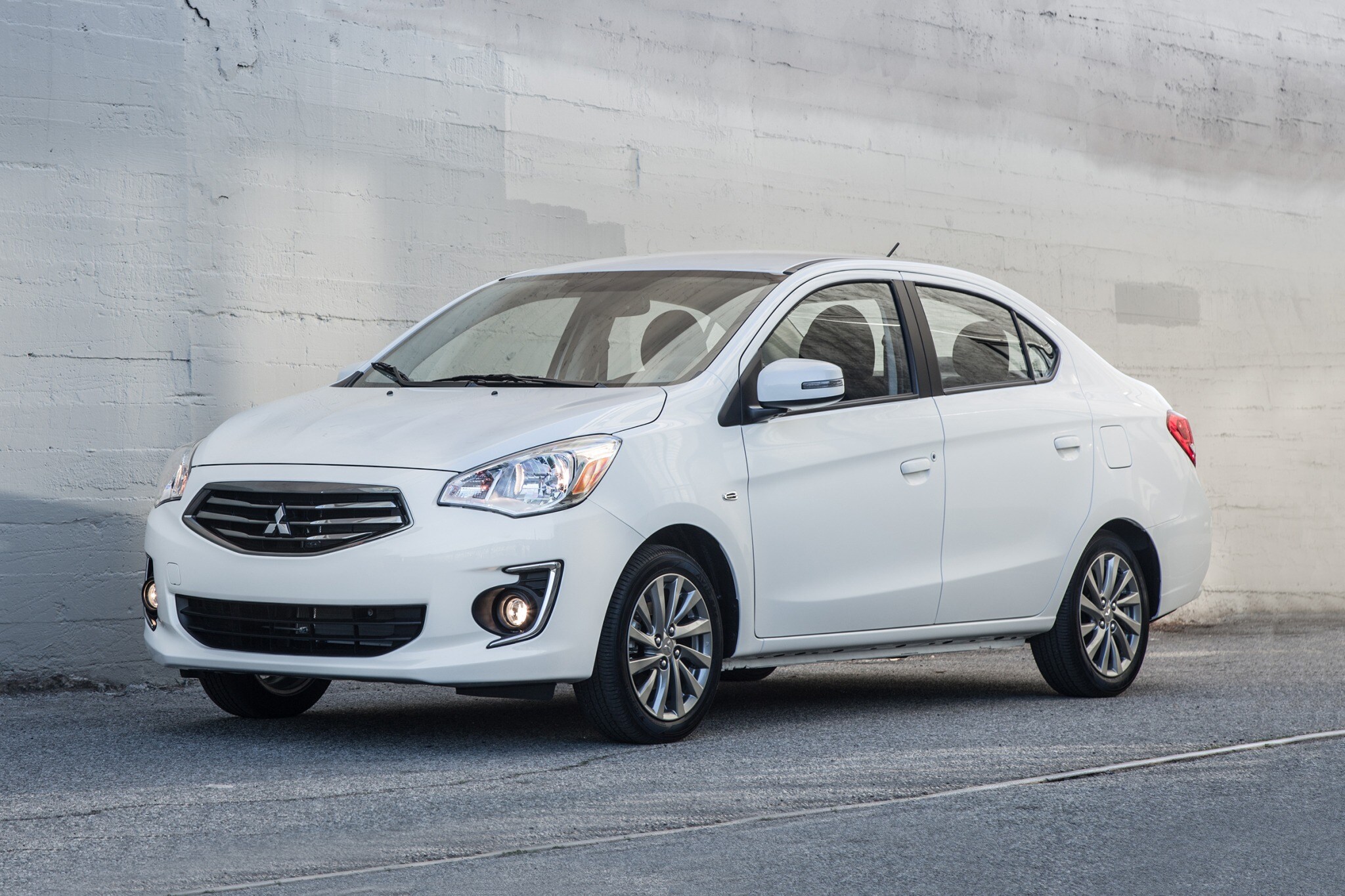 2018 mitsubishi mirage g4 sedan se fq oem 1 2048