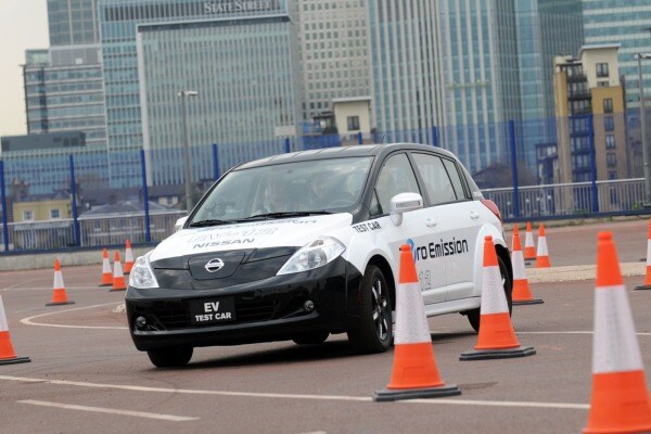 2011 Nissan Leaf Picture