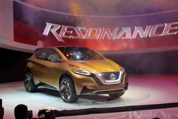 Nissan Resonance Concept Front 3/4