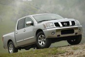 2007 Nissan Titan LE Crew Cab Pickup Exterior