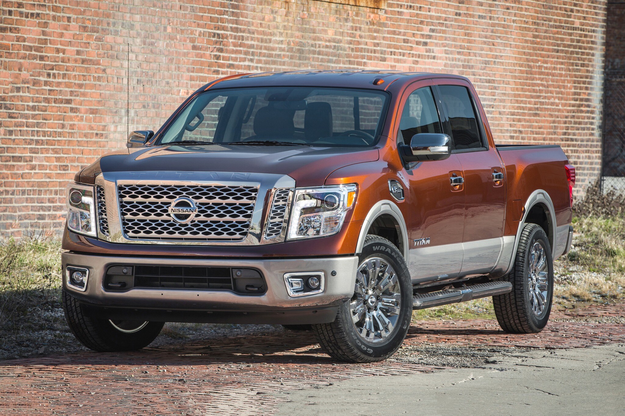 2017 nissan titan crew cab pickup platinum reserve fq oem 1 2048