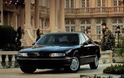 1998 Oldsmobile Eighty Eight 4 Dr LS Sedan Shown