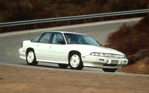 1990 Pontiac Grand Prix 4 Dr STE Turbo Sedan