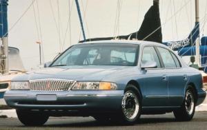 1995 Lincoln Continental 4 Dr STD Sedan