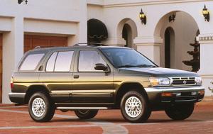 1996 Nissan Pathfinder 4 Dr LE 4WD Wagon