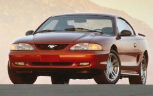 1997 Ford Mustang 2 Dr GT Coupe