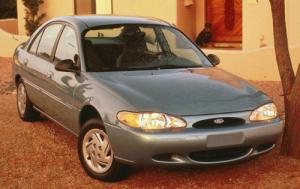 1997 Ford Escort 4 Dr STD Sedan