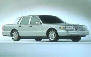 1997 Lincoln Town Car 4 Dr Signature Sedan